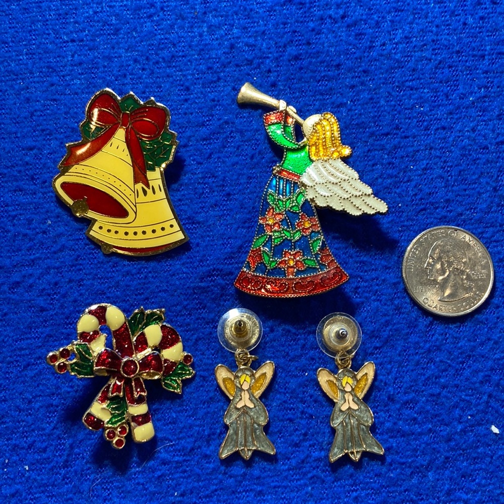 Lot of Christmas Holiday Novelty Jewelry (Angel brooch and earrings and more)
